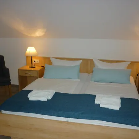 Zum Leuchtturm Gasthof